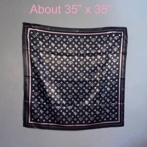 BLACKPINK Monogram Logo Fragment Tour Bandana Square Scarf Shibuya Pop-Up